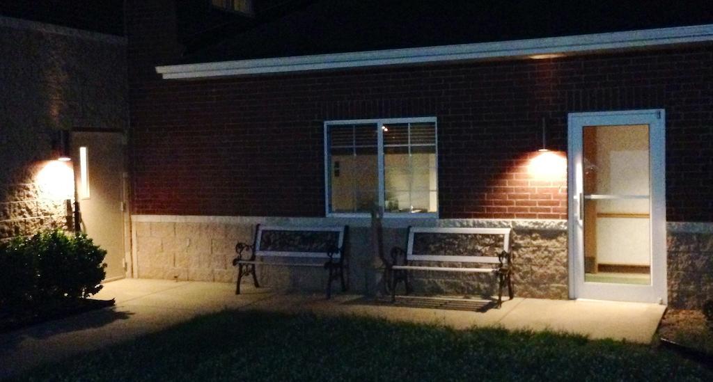 Motel Super 8 By Wyndham Ava Exterior foto